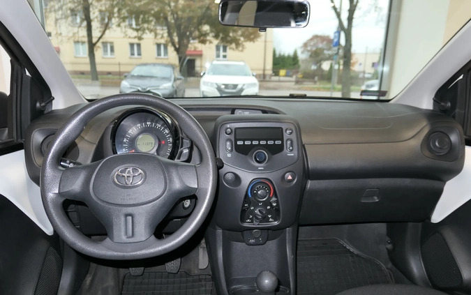 Toyota Aygo cena 37900 przebieg: 113200, rok produkcji 2019 z Alwernia małe 254